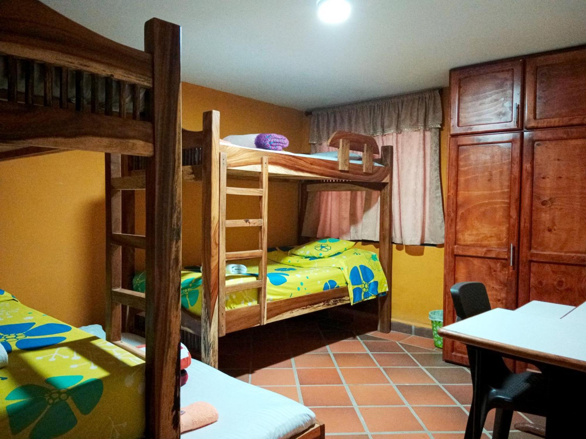 Vista Hermosa Centro de Bienestar Albergue Carmen de Viboral Habitación foto